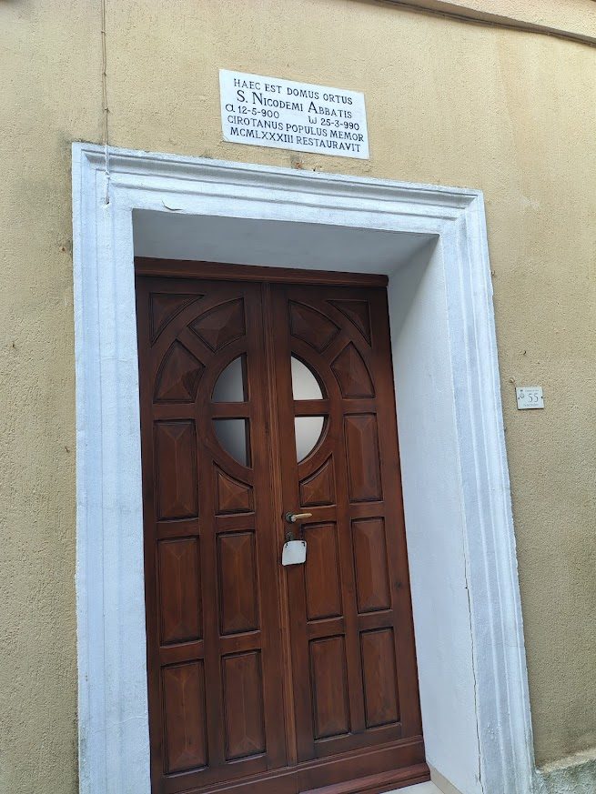 Ingresso della Chiesa di San Nicodemo a Cirò